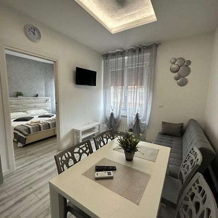 Andjela Apartment Триест Екстериор снимка