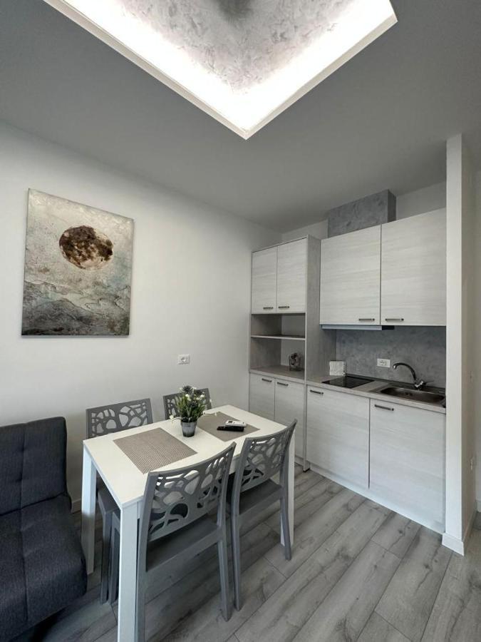 Andjela Apartment Триест Екстериор снимка