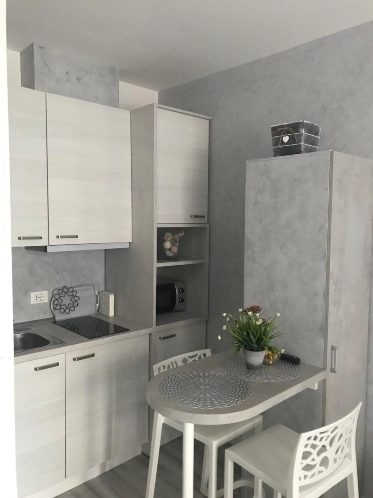 Andjela Apartment Триест Екстериор снимка
